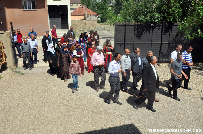 Kurtdiş ailesinin mutlu günü 11