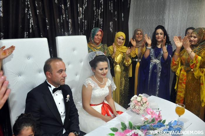 Kurtdiş ailesinin mutlu günü 12