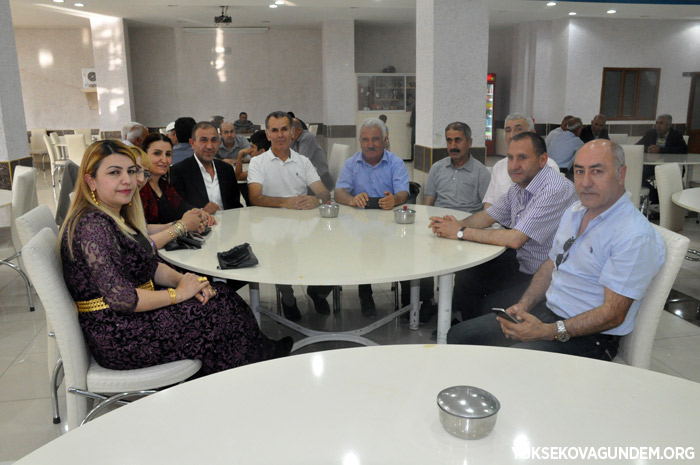 Kurtdiş ailesinin mutlu günü 31