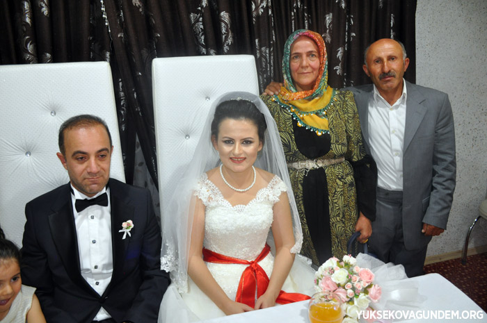 Kurtdiş ailesinin mutlu günü 32