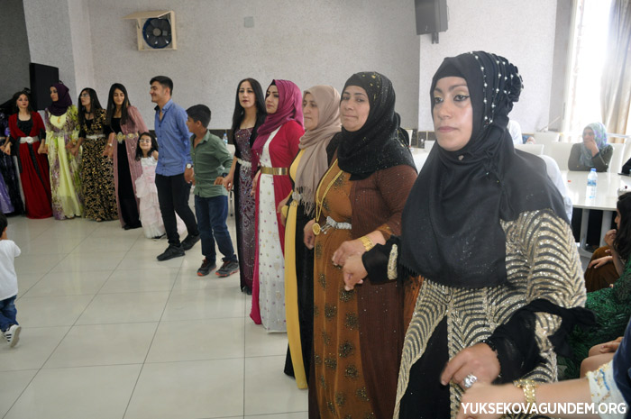 Kurtdiş ailesinin mutlu günü 44