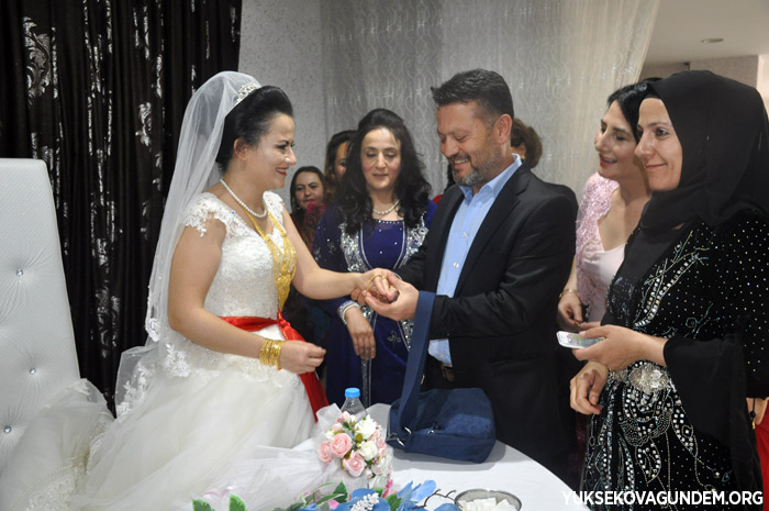 Kurtdiş ailesinin mutlu günü 46