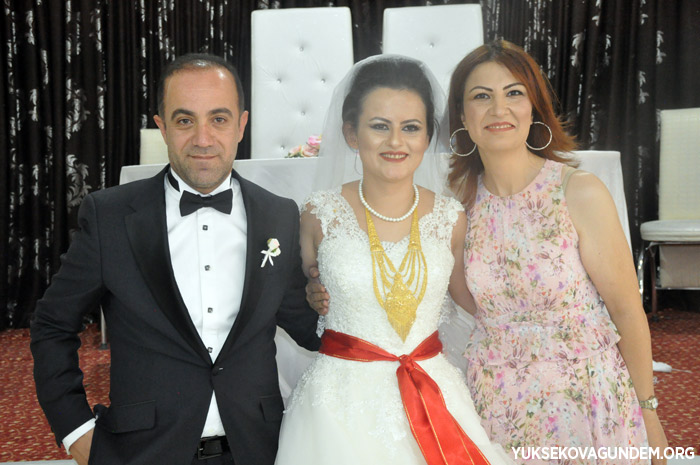 Kurtdiş ailesinin mutlu günü 87