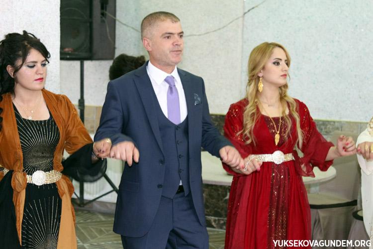 Aka Ailesinin Mutlu Günü 102