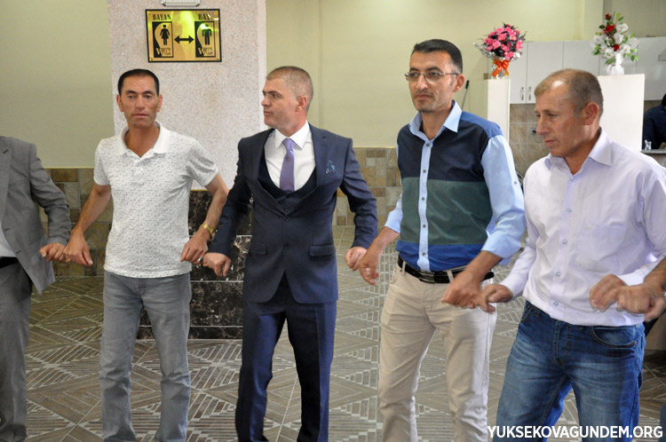 Aka Ailesinin Mutlu Günü 106