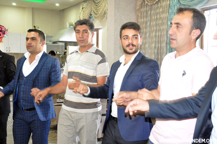 Aka Ailesinin Mutlu Günü 107