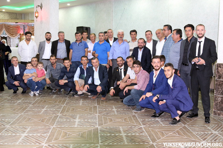 Aka Ailesinin Mutlu Günü 109