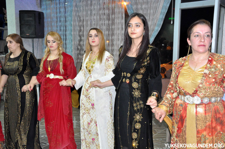 Aka Ailesinin Mutlu Günü 110