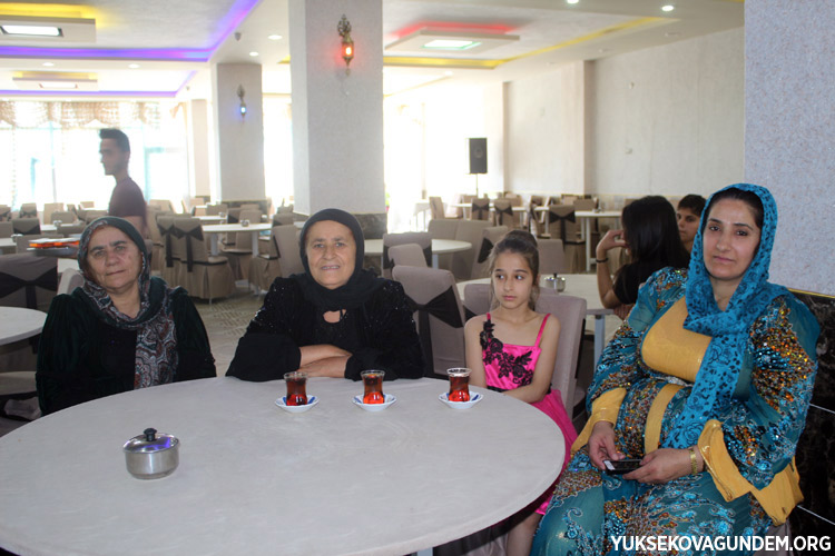 Aka Ailesinin Mutlu Günü 128