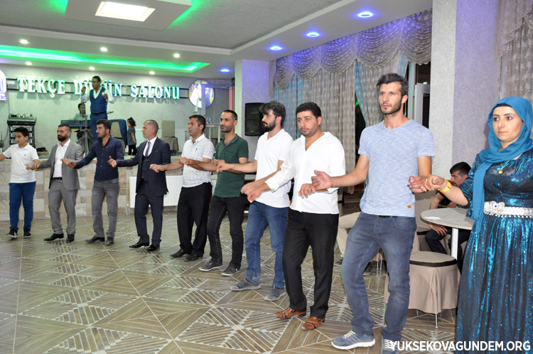 Aka Ailesinin Mutlu Günü 130