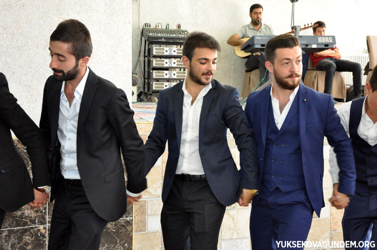 Aka Ailesinin Mutlu Günü 134