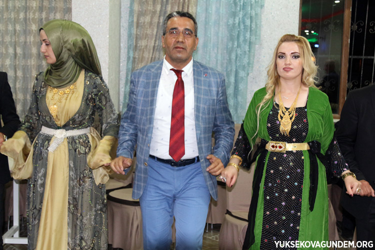Aka Ailesinin Mutlu Günü 160