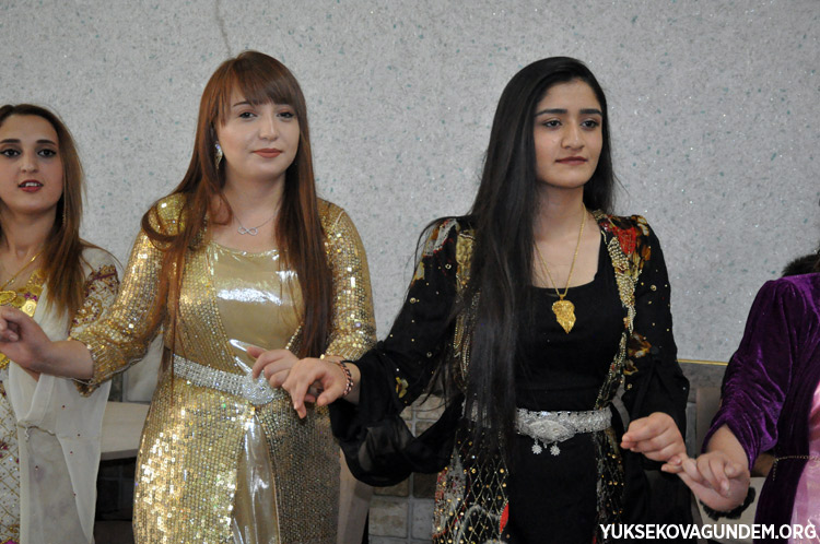 Aka Ailesinin Mutlu Günü 178