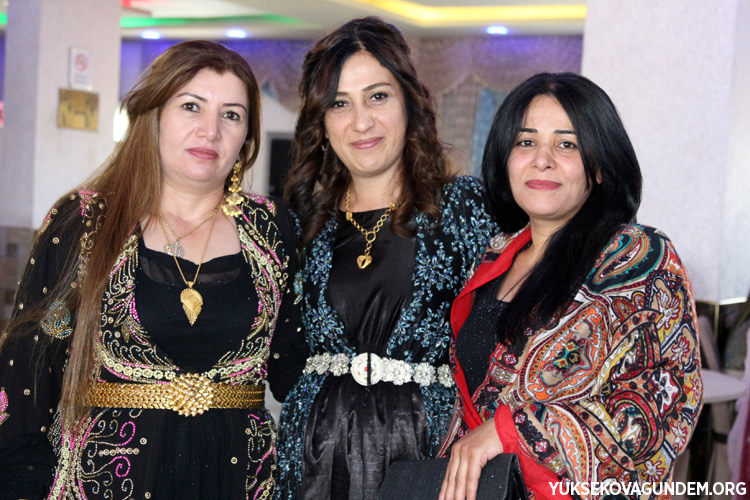 Aka Ailesinin Mutlu Günü 199