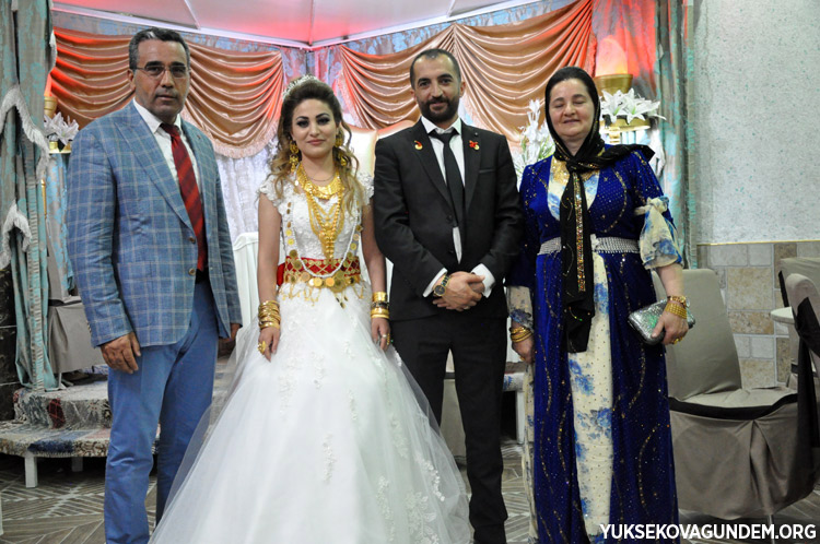 Aka Ailesinin Mutlu Günü 205