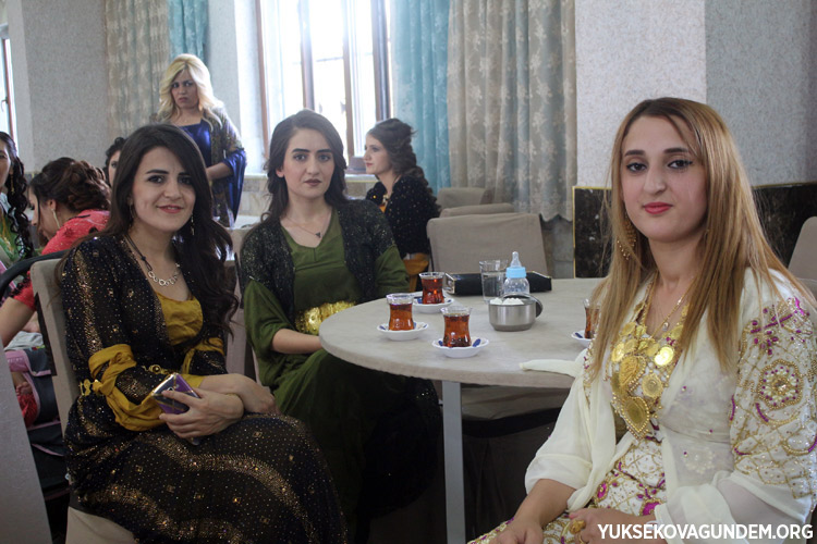 Aka Ailesinin Mutlu Günü 240