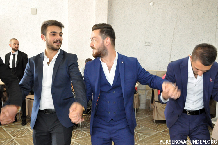 Aka Ailesinin Mutlu Günü 243