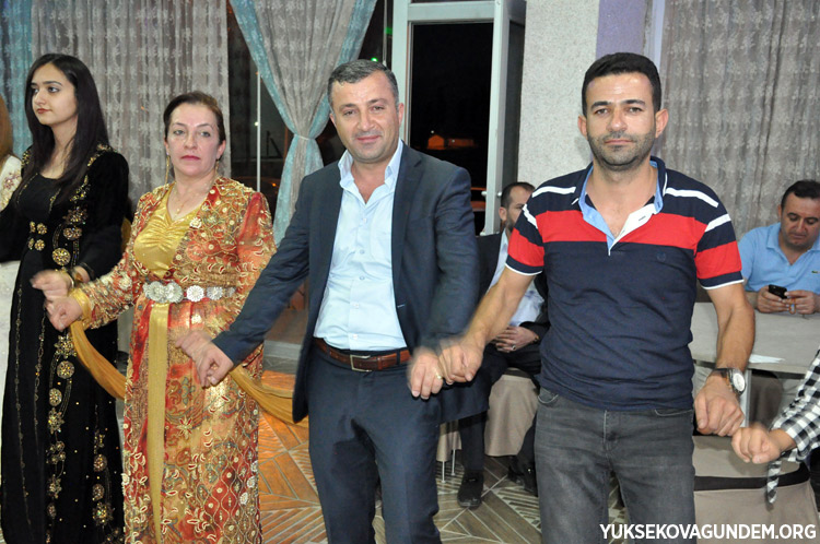 Aka Ailesinin Mutlu Günü 244