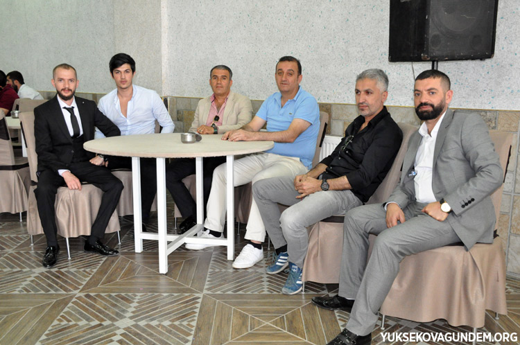 Aka Ailesinin Mutlu Günü 70