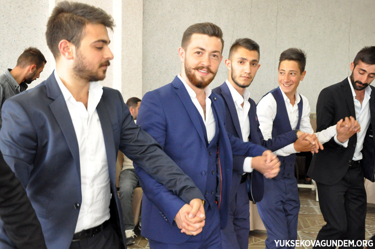 Aka Ailesinin Mutlu Günü 76