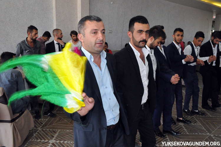 Aka Ailesinin Mutlu Günü 90