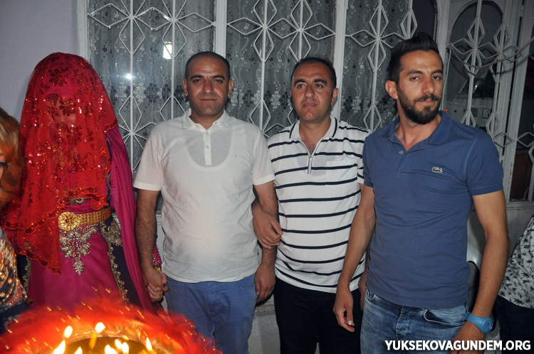 Çiftçi ailesinin mutlu günü 108