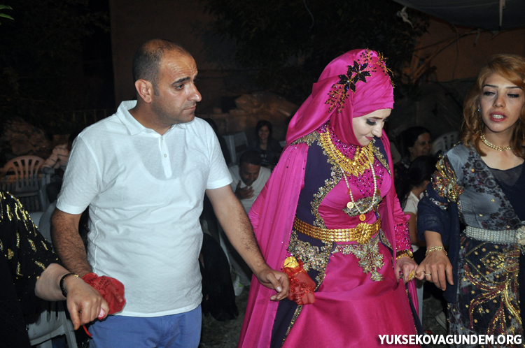 Çiftçi ailesinin mutlu günü 116