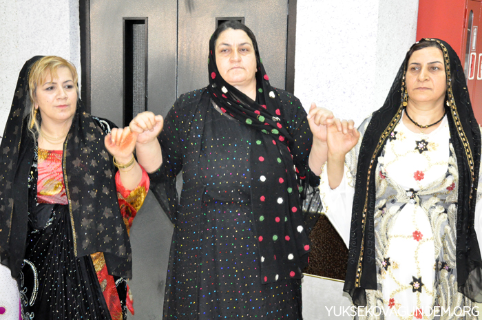 Karael ailesinin mutlu günü 106