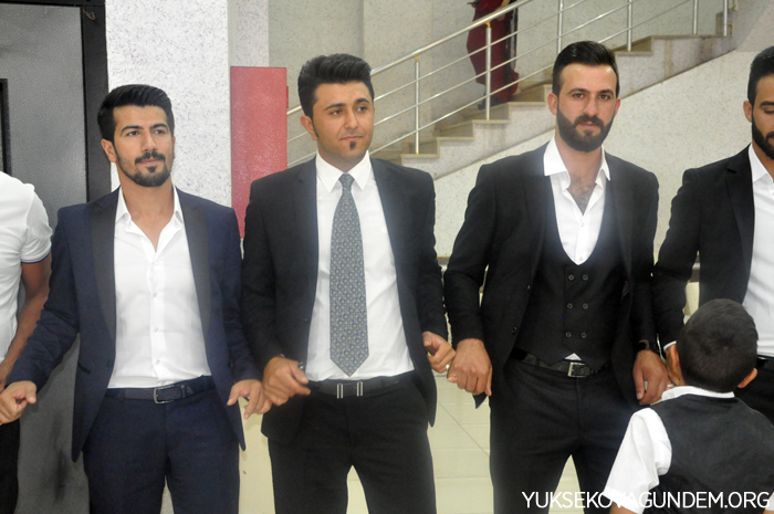 Karael ailesinin mutlu günü 109