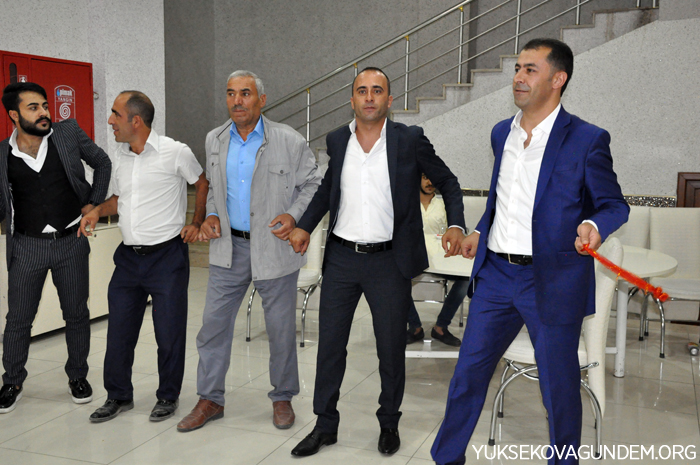 Karael ailesinin mutlu günü 11