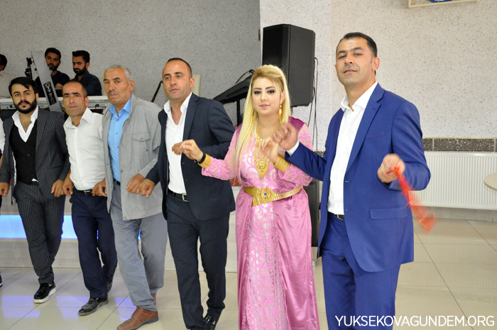 Karael ailesinin mutlu günü 40