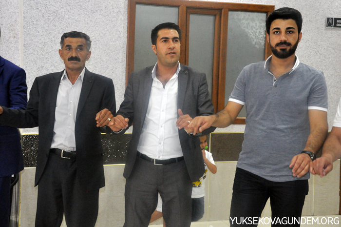 Karael ailesinin mutlu günü 82