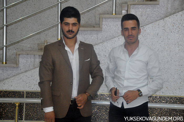 Karael ailesinin mutlu günü 86