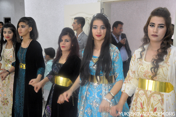 Karael ailesinin mutlu günü 87