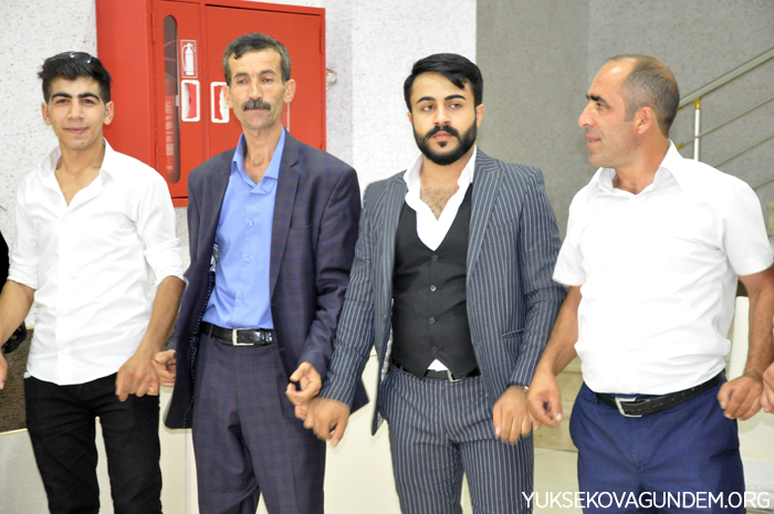 Karael ailesinin mutlu günü 98