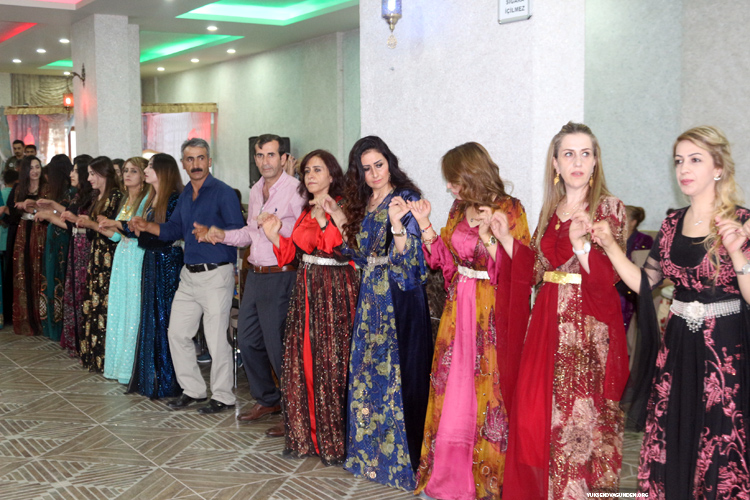 Fırat ailesinin mutlu günü 20