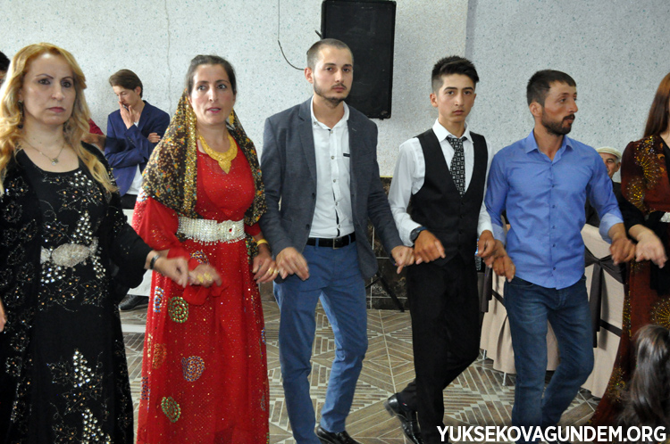 Fırat ailesinin mutlu günü 28