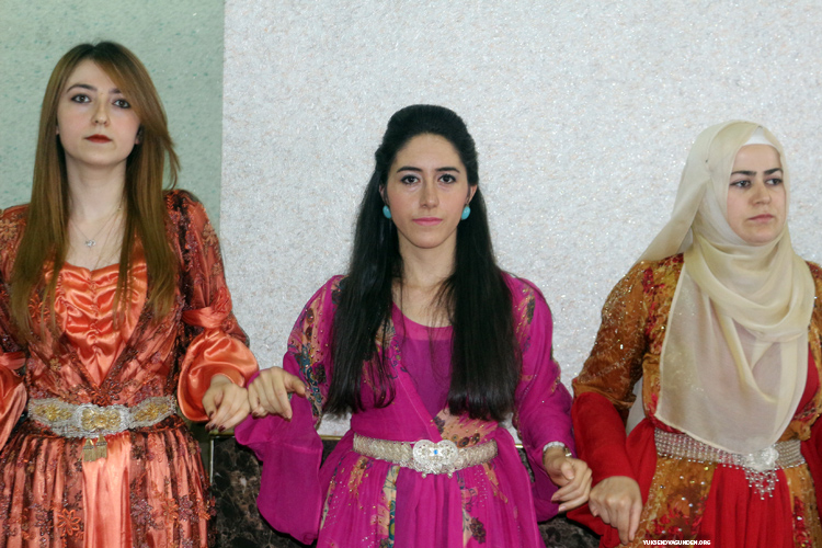 Fırat ailesinin mutlu günü 41