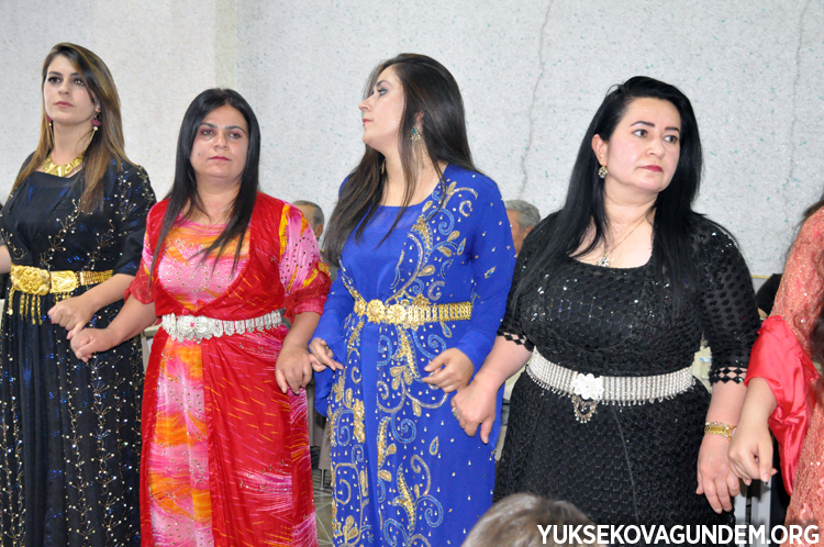 Fırat ailesinin mutlu günü 57