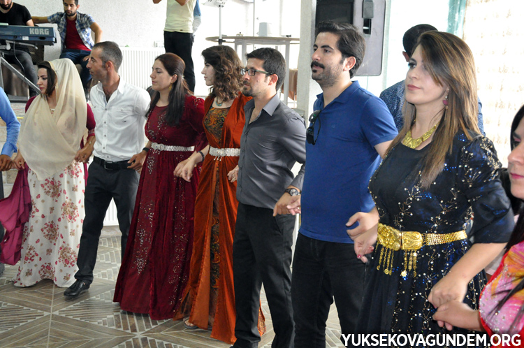 Fırat ailesinin mutlu günü 60