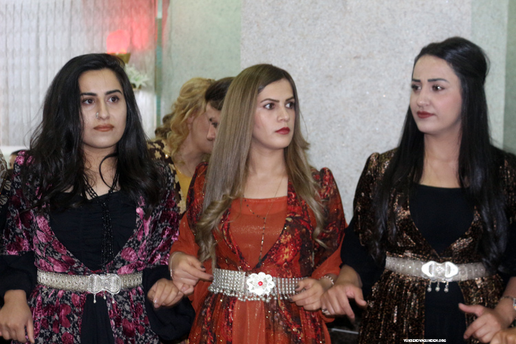 Fırat ailesinin mutlu günü 61