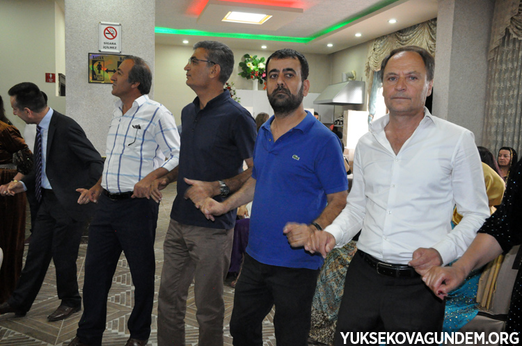 Fırat ailesinin mutlu günü 75