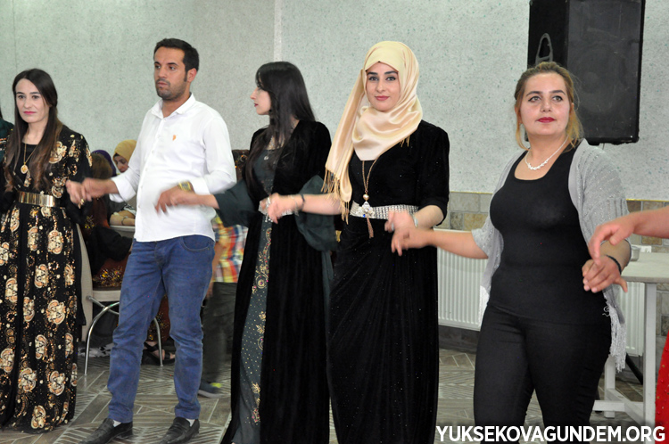 Fırat ailesinin mutlu günü 76