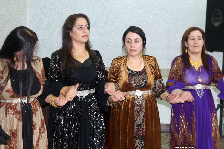 Fırat ailesinin mutlu günü 77