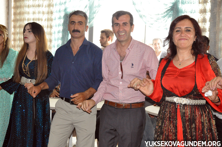 Fırat ailesinin mutlu günü 83