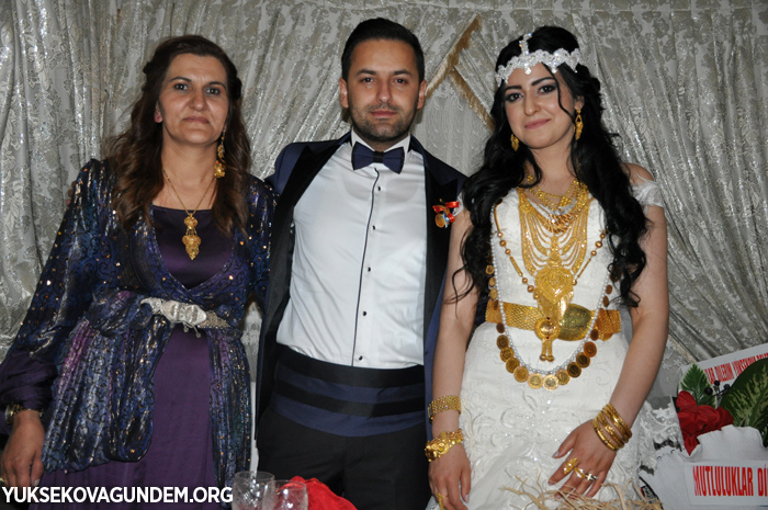 Kandaş ailesinin mutlu günü 114