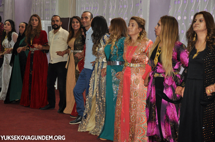 Kandaş ailesinin mutlu günü 34