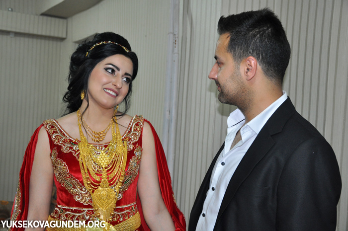 Kandaş ailesinin mutlu günü 38