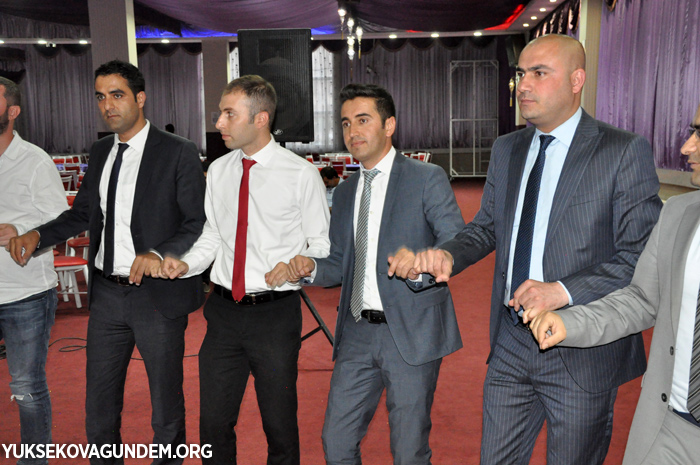 Kandaş ailesinin mutlu günü 49