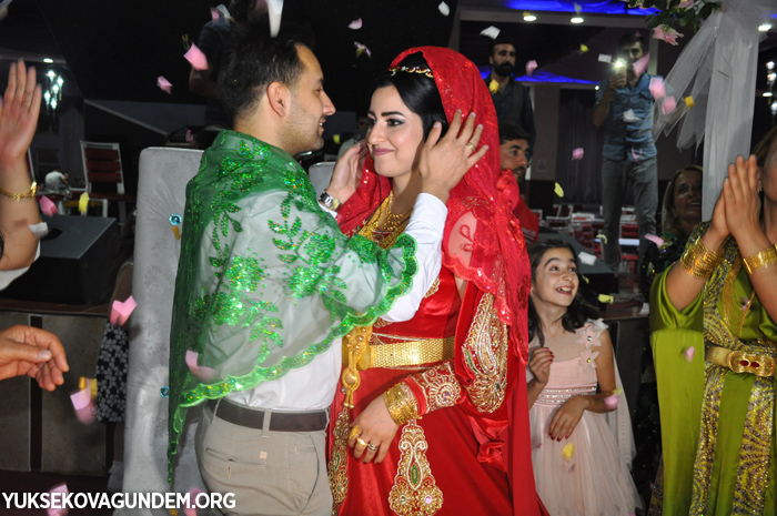 Kandaş ailesinin mutlu günü 60